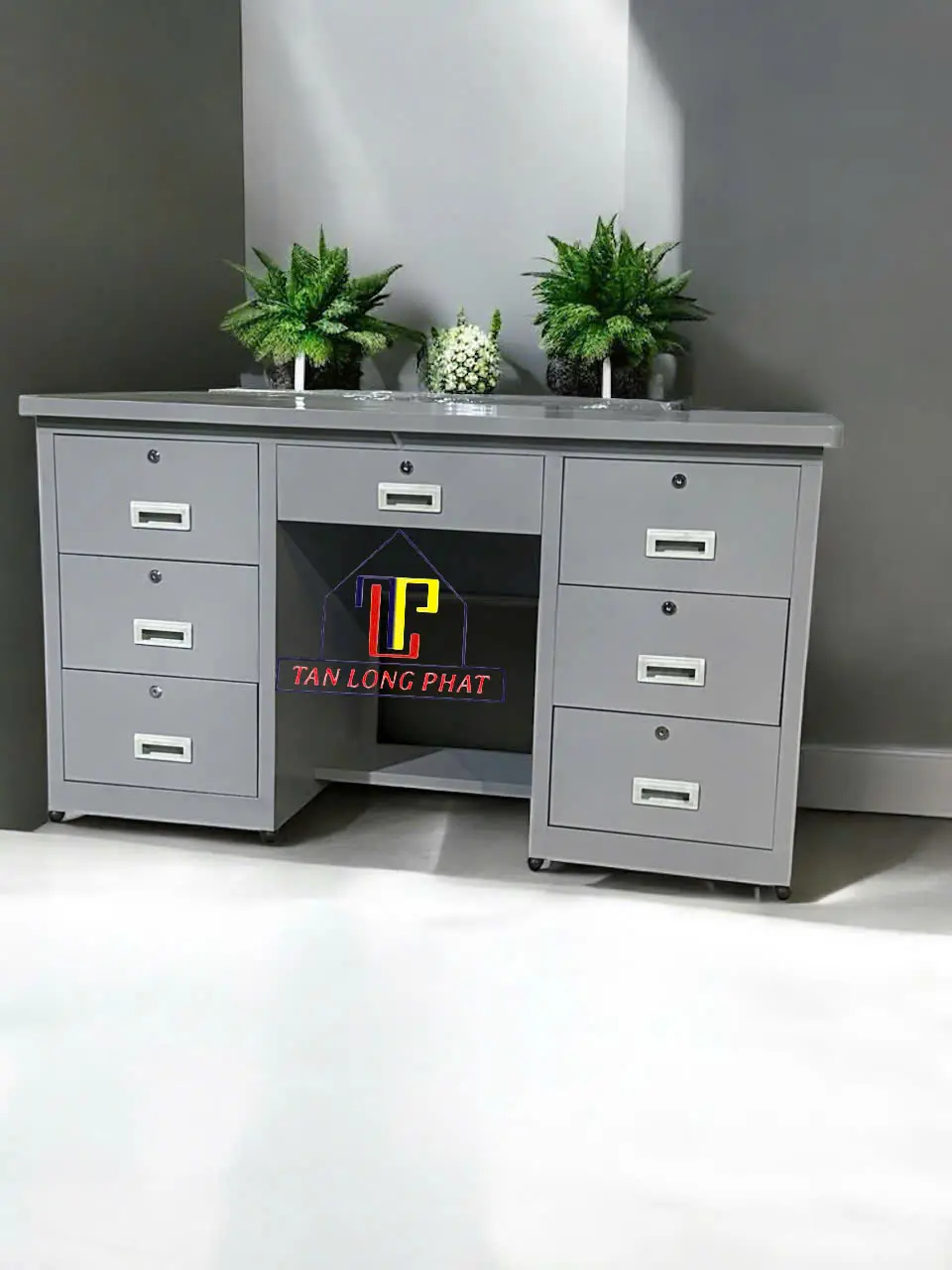 Bàn sắt 70x1m4