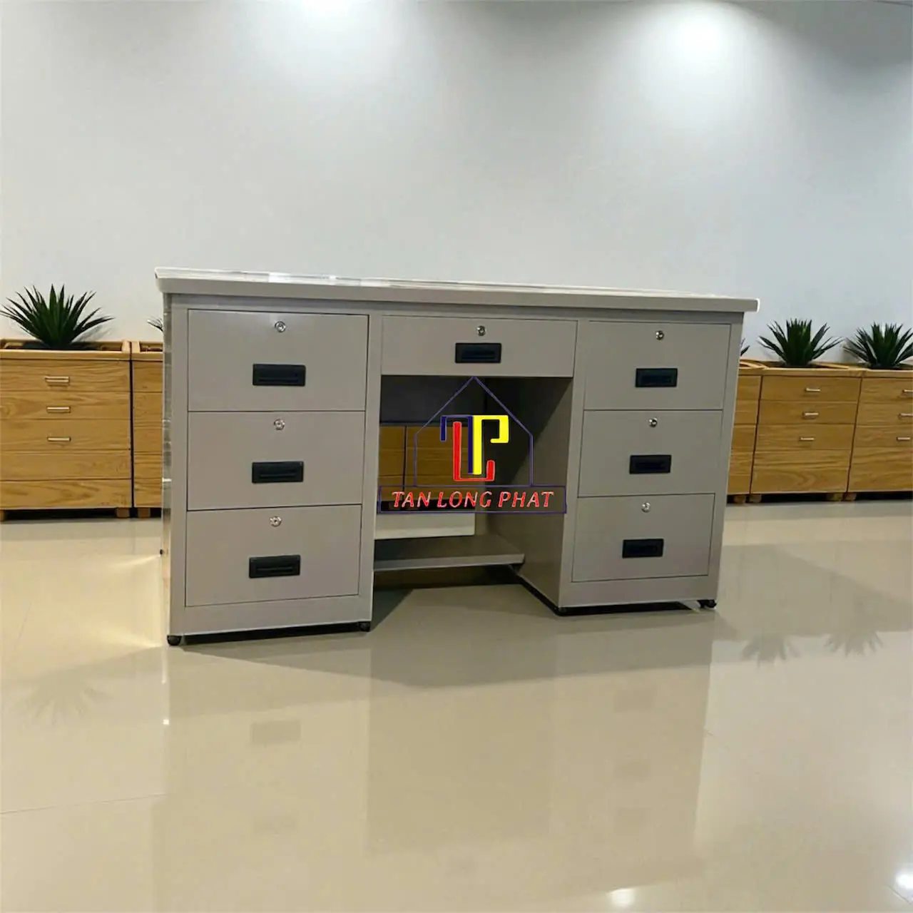 Bàn sắt 70x1m4