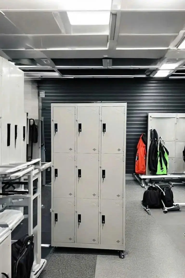 Tủ sắt locker 9 ngăn